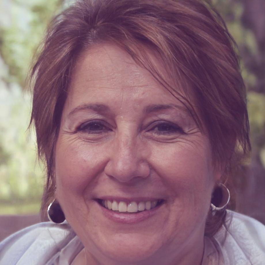 Retrato profesional de Eevi Laaksonen